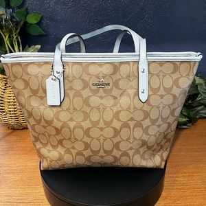 Coach Signature & Blue Tote